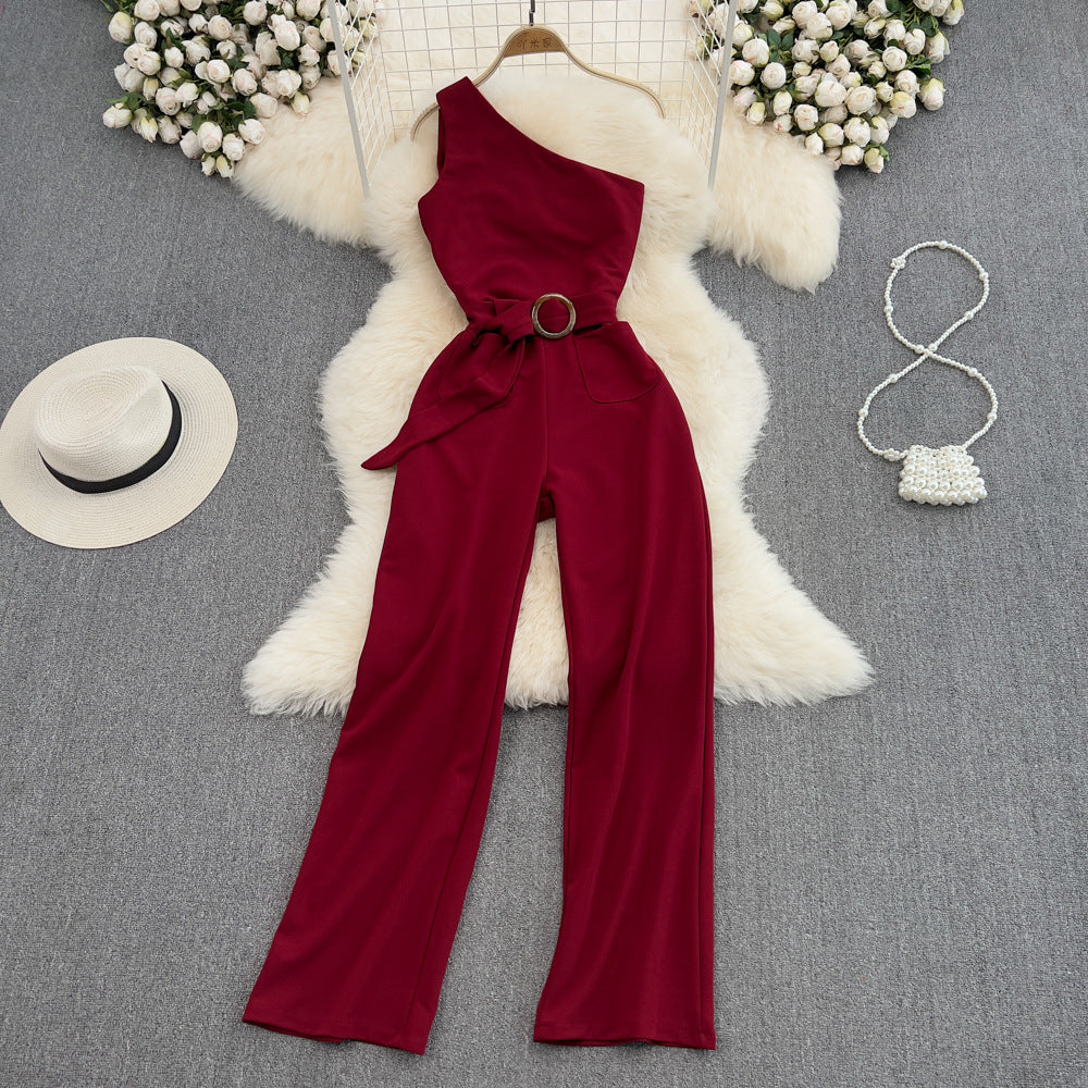 Pulse94 - One-Shoulder Jumpsuit mit Taillengürtel